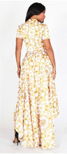 Load image into Gallery viewer, Victorian Queen Top
